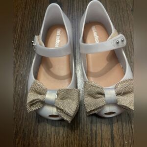 Mini Melissa Bow Flats 9 EUC